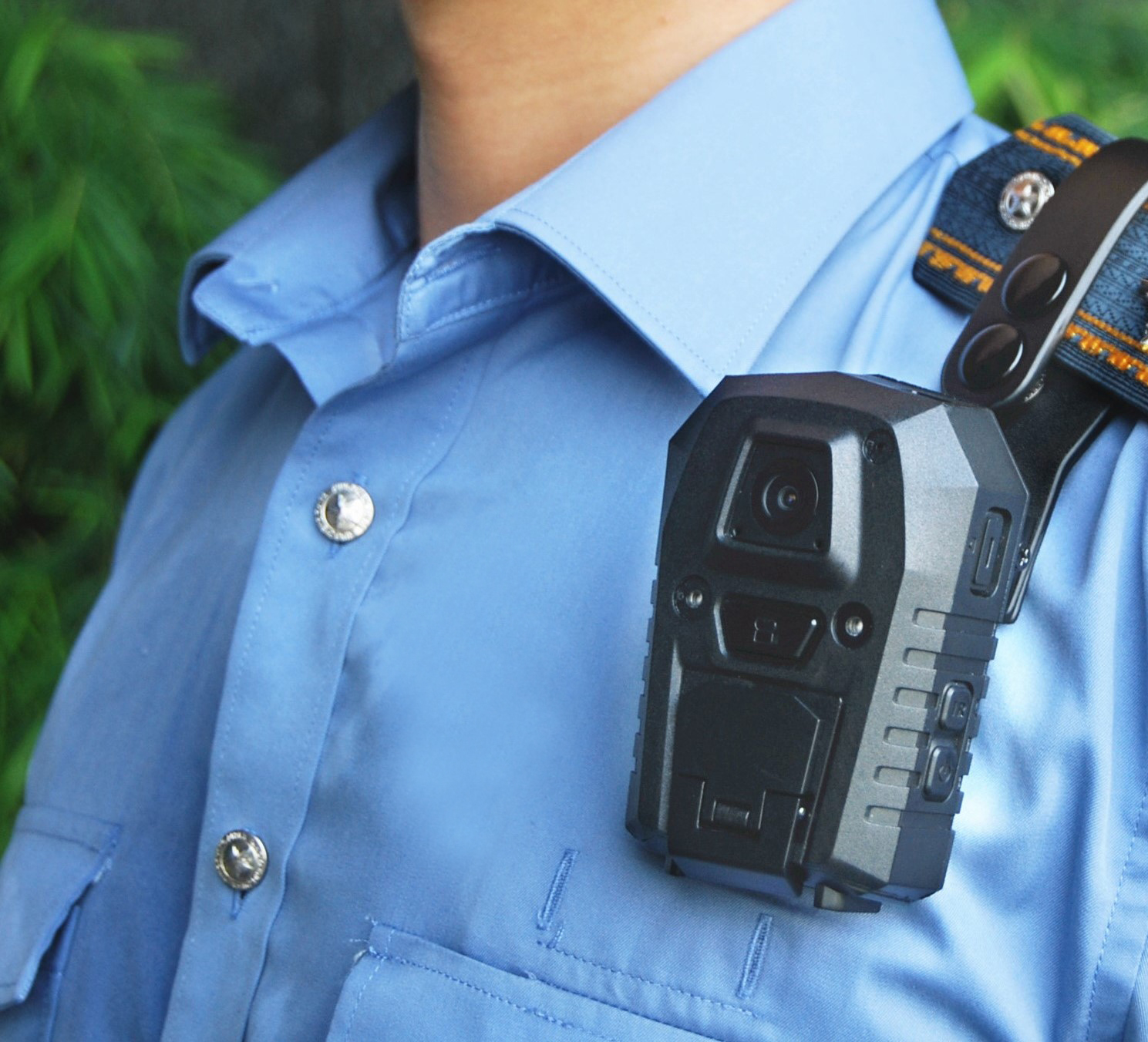 Shoulder Buckle