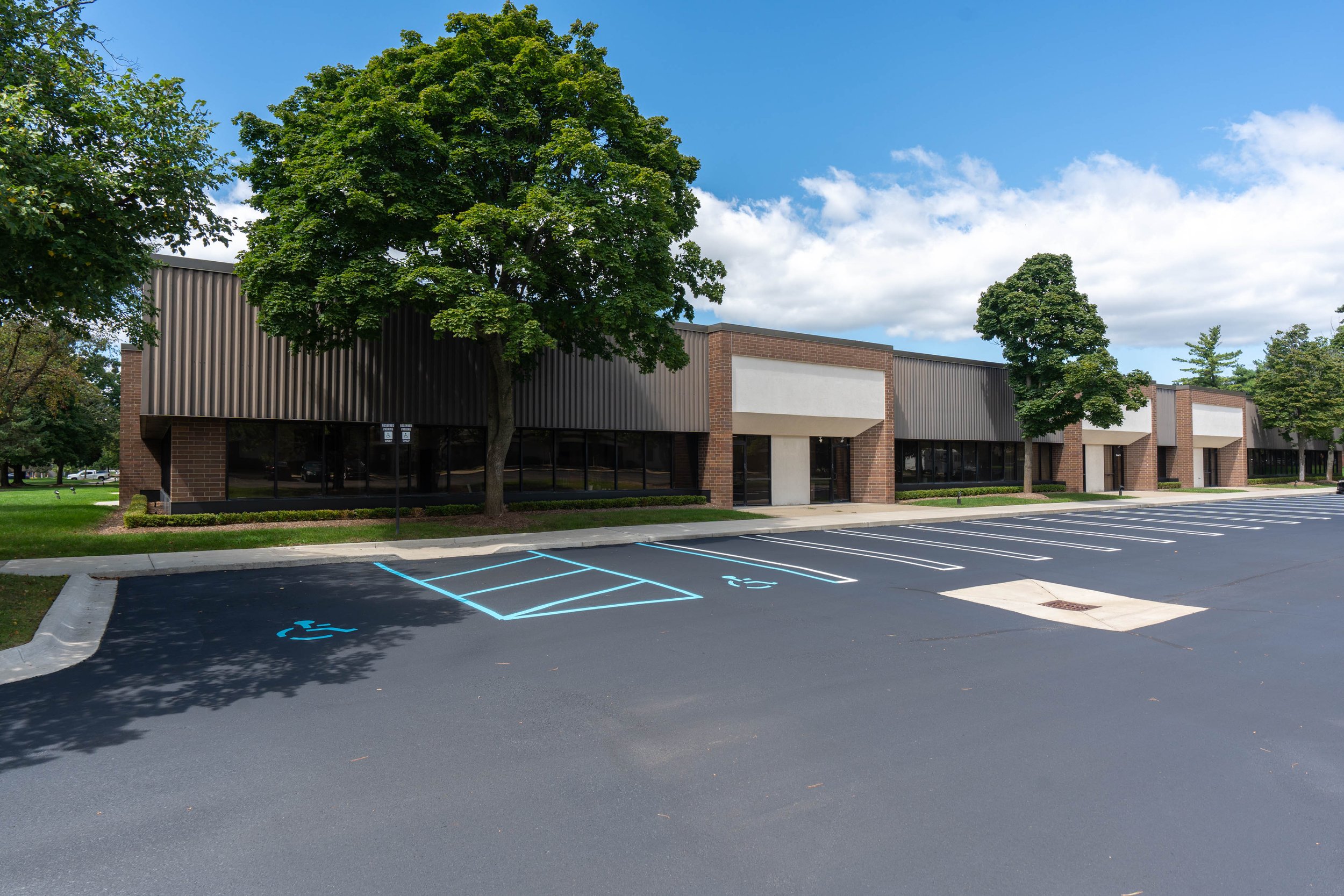 EXT-JTH02147.jpg