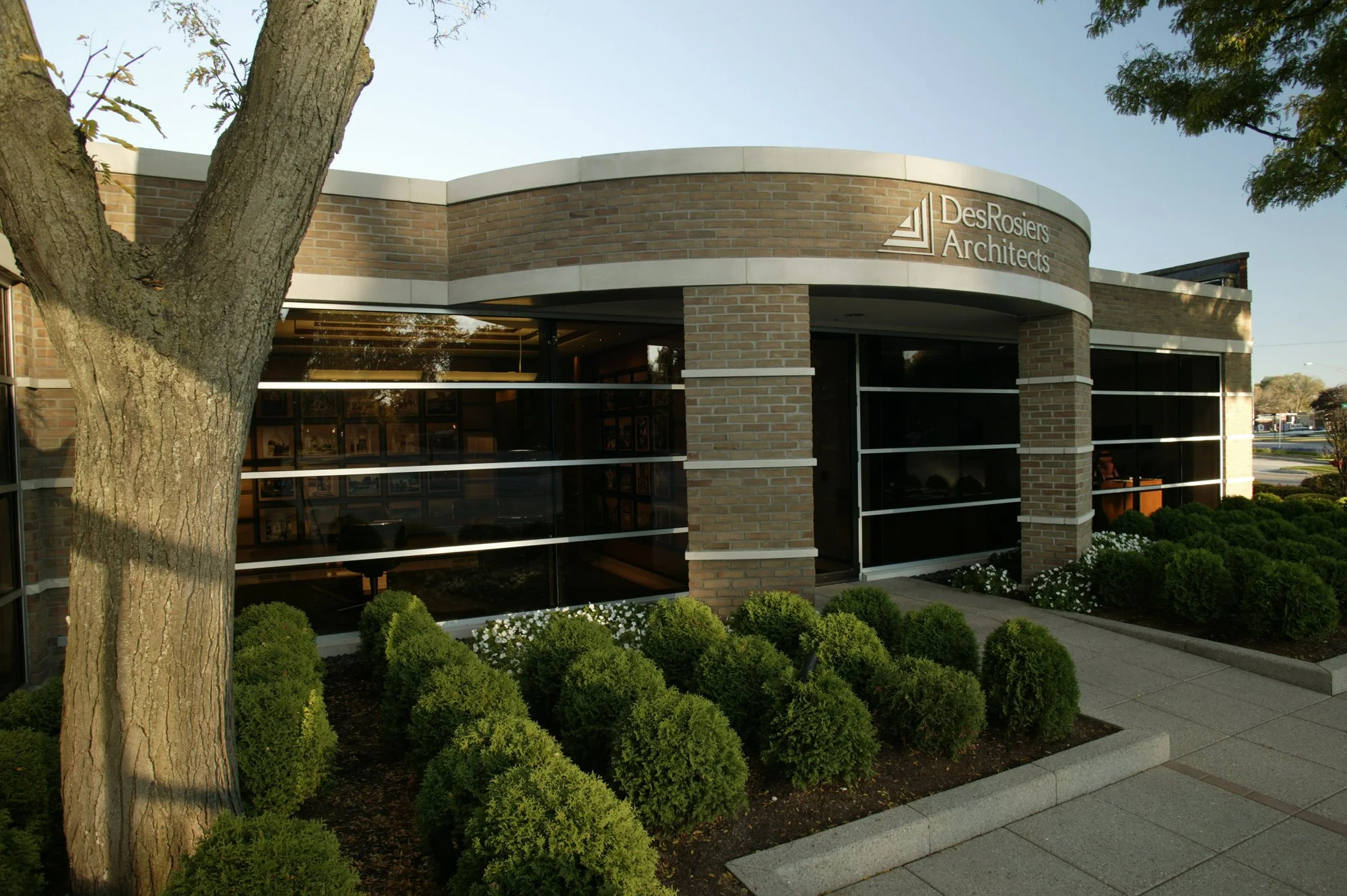 886W4867-lo.jpg