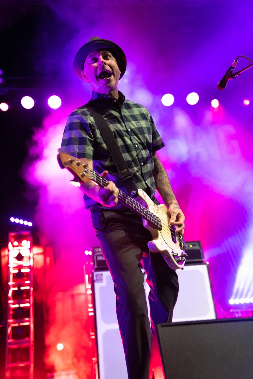 Flogging Molly-15.jpg