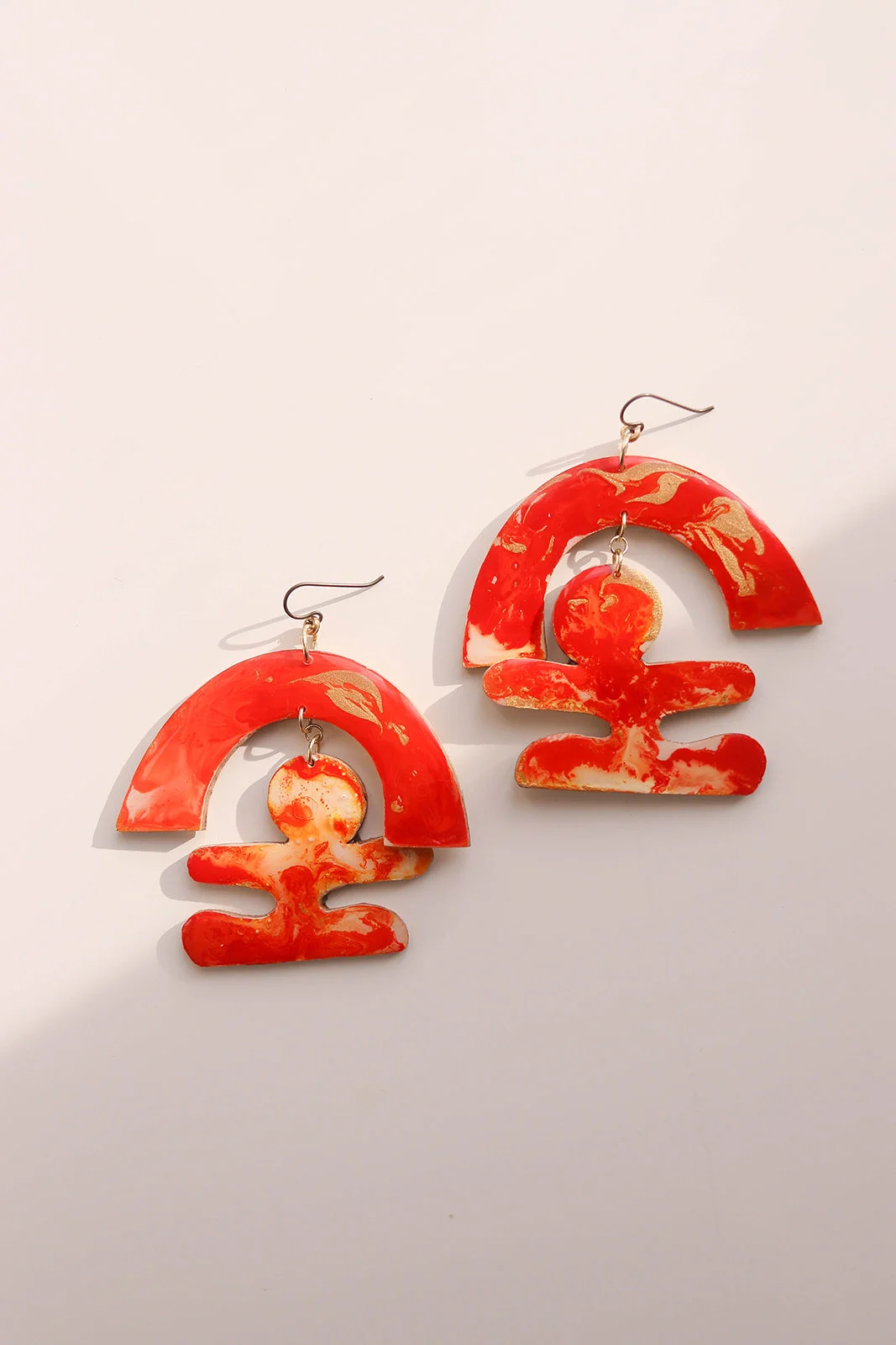 838CC5F8-11BA-4DF8-9694-EBD81AB47A5C