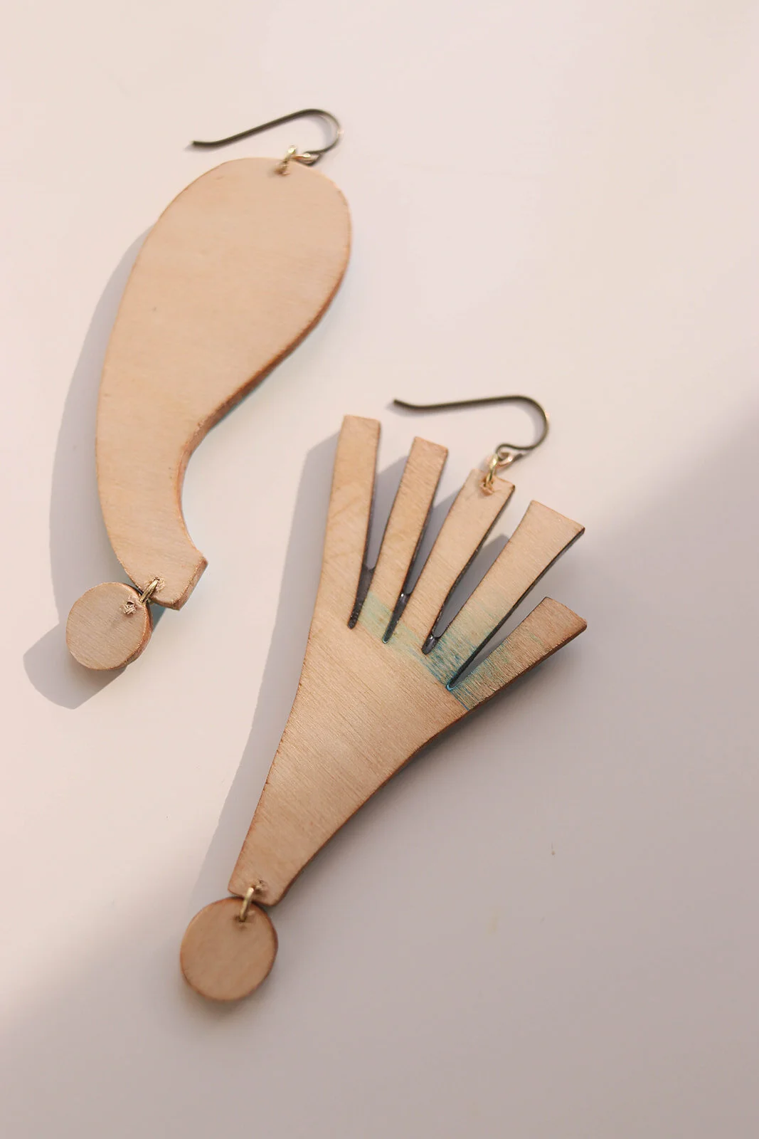 63AA8D33-E394-466A-996A-5F9A9C4078D5