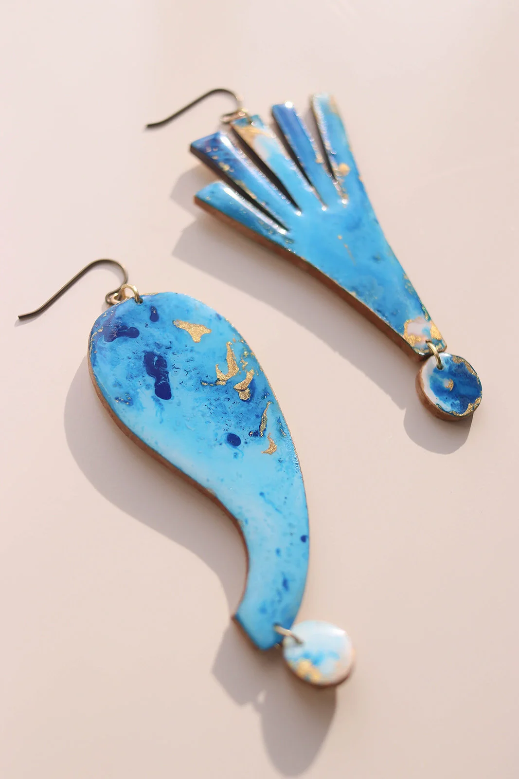 Marbled Semi Broom Earrings