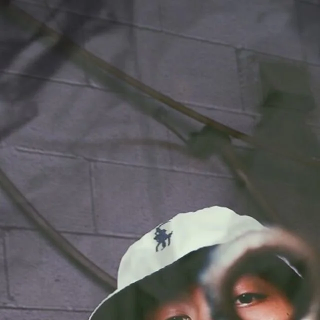 LA