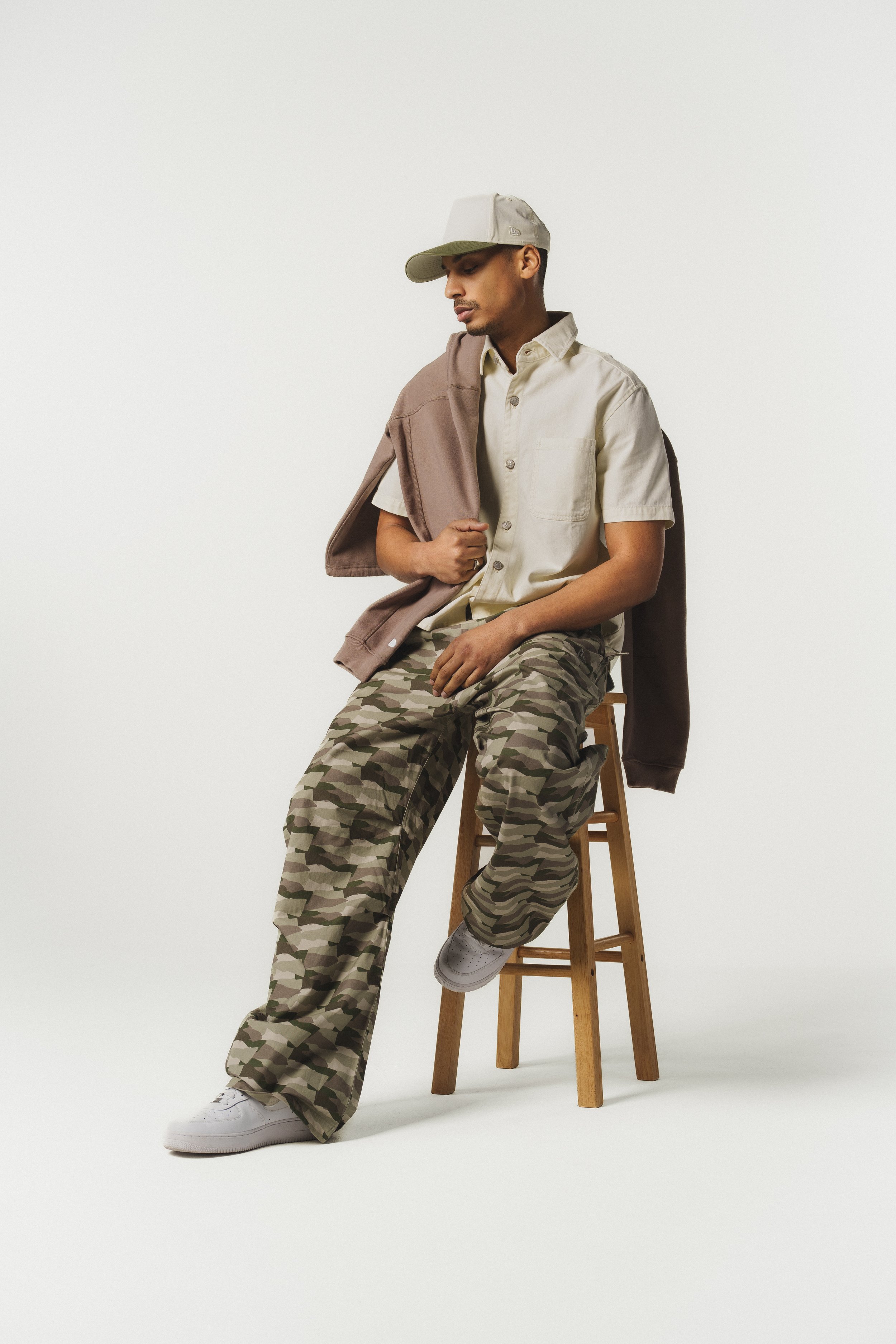 BNECATALOG20252ND7405174.jpg