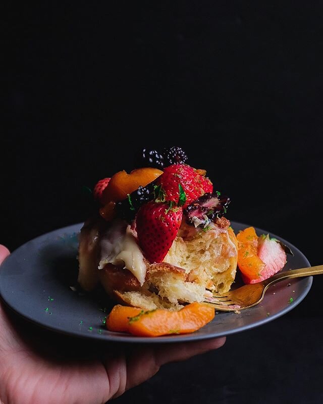 Dessert deception - Giant Cinnamon Roll hiding under a pile of lime zested, cardamom scented,  black salted fruit! #rvadine