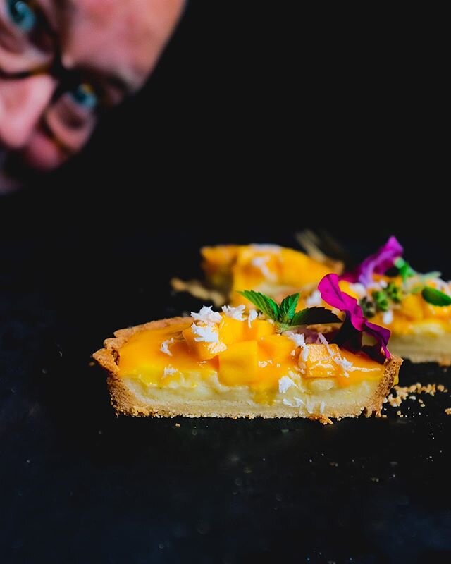 Aam Ras Tarts!

The tart bandit struck again! He tried to eat them as I was photographing them, had to hurry it along!

Aam Ras (fresh mango pur&eacute;e, Strained and uncooked), almond pastry cream, cinnamon p&acirc;t&eacute; sucr&eacute;e!

#mango 