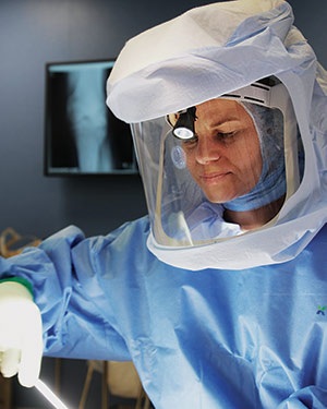 BACKGROUND &amp; SURGICAL EXPERIENCE