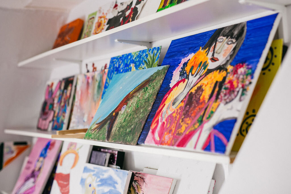 Lou's Place Activities - Art and Painting