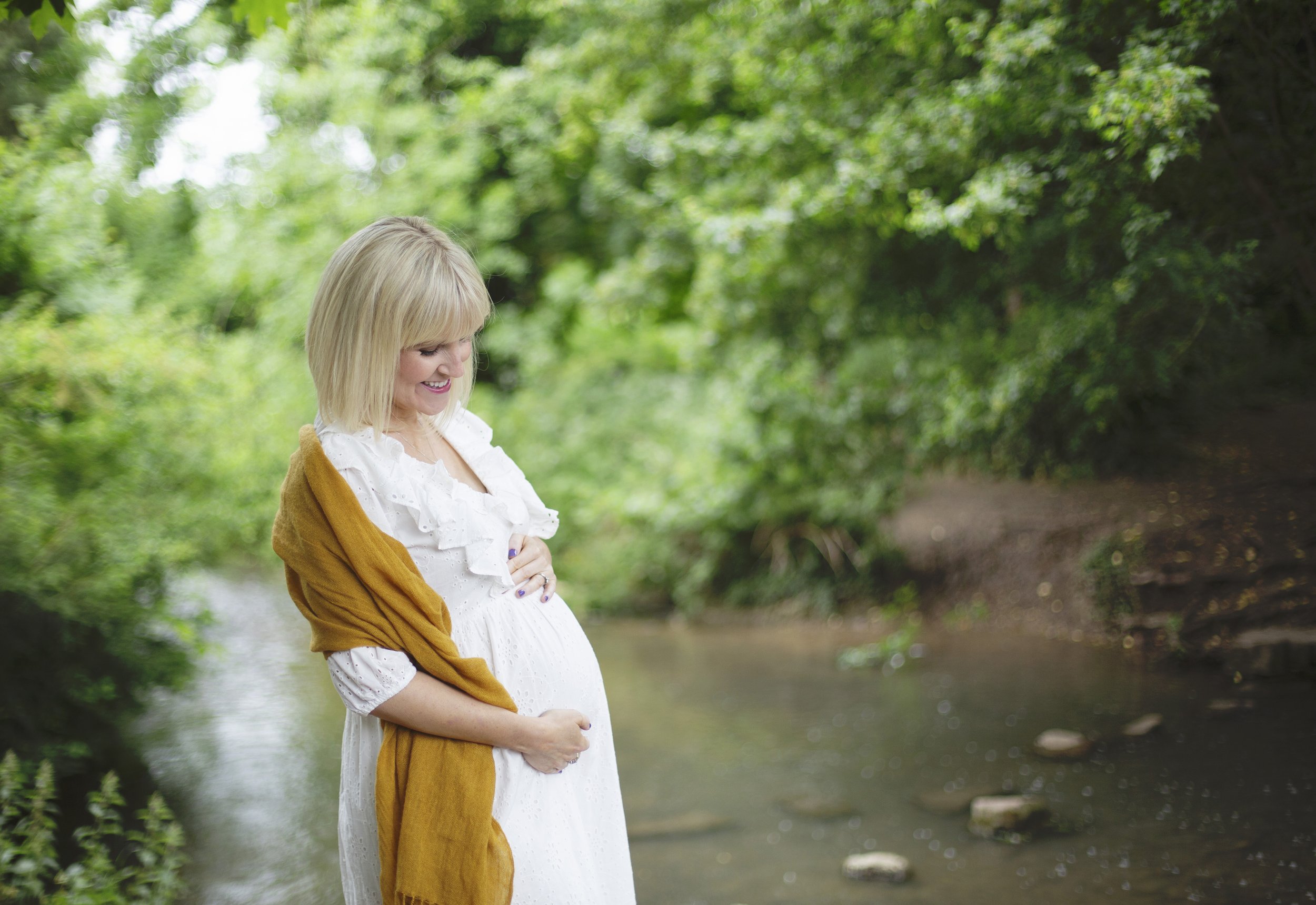 outdoor-maternity-motherhood-photography-hertfordshire-london