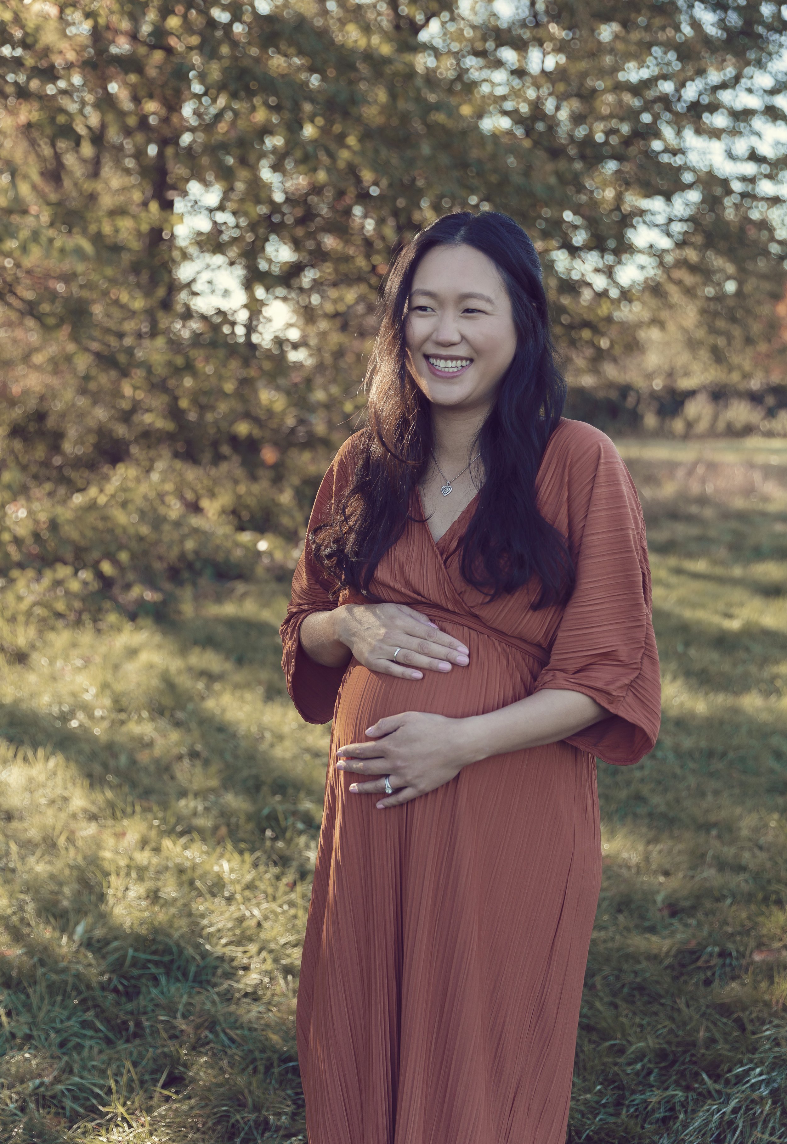 Best outdoor pregnancy photography Hertfordshire, Harpenden