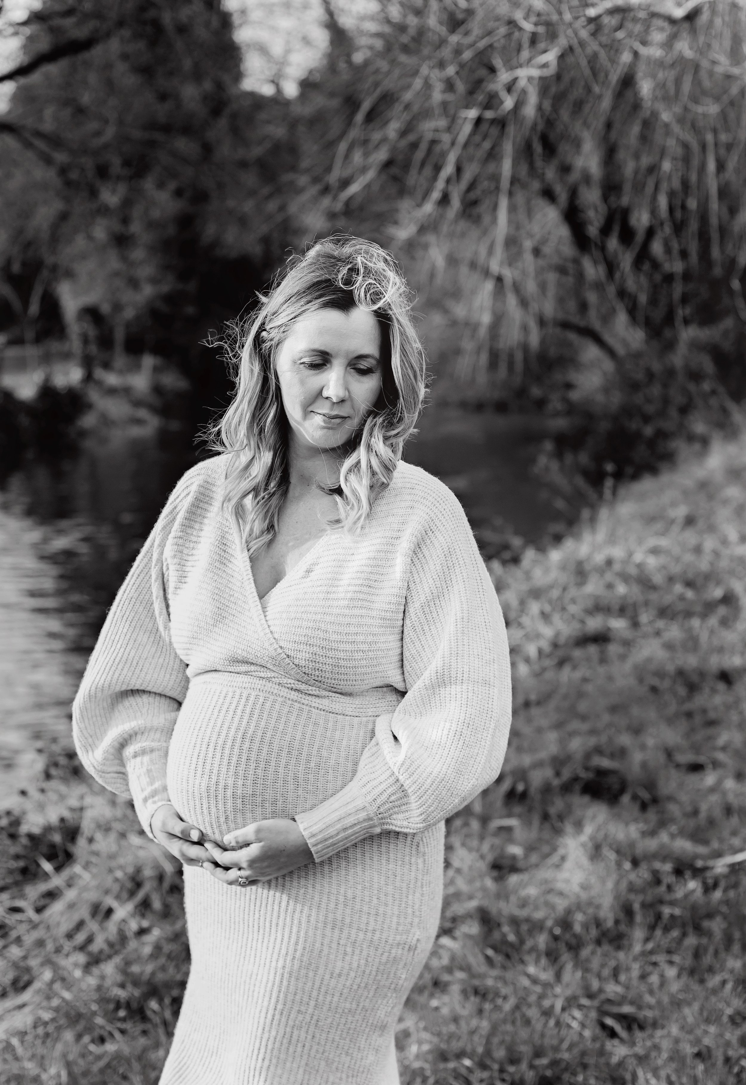 outdoor-pregnancy-maternity-photoshoot-harpenden-hertfordshireIMG_0537 copy.jpg