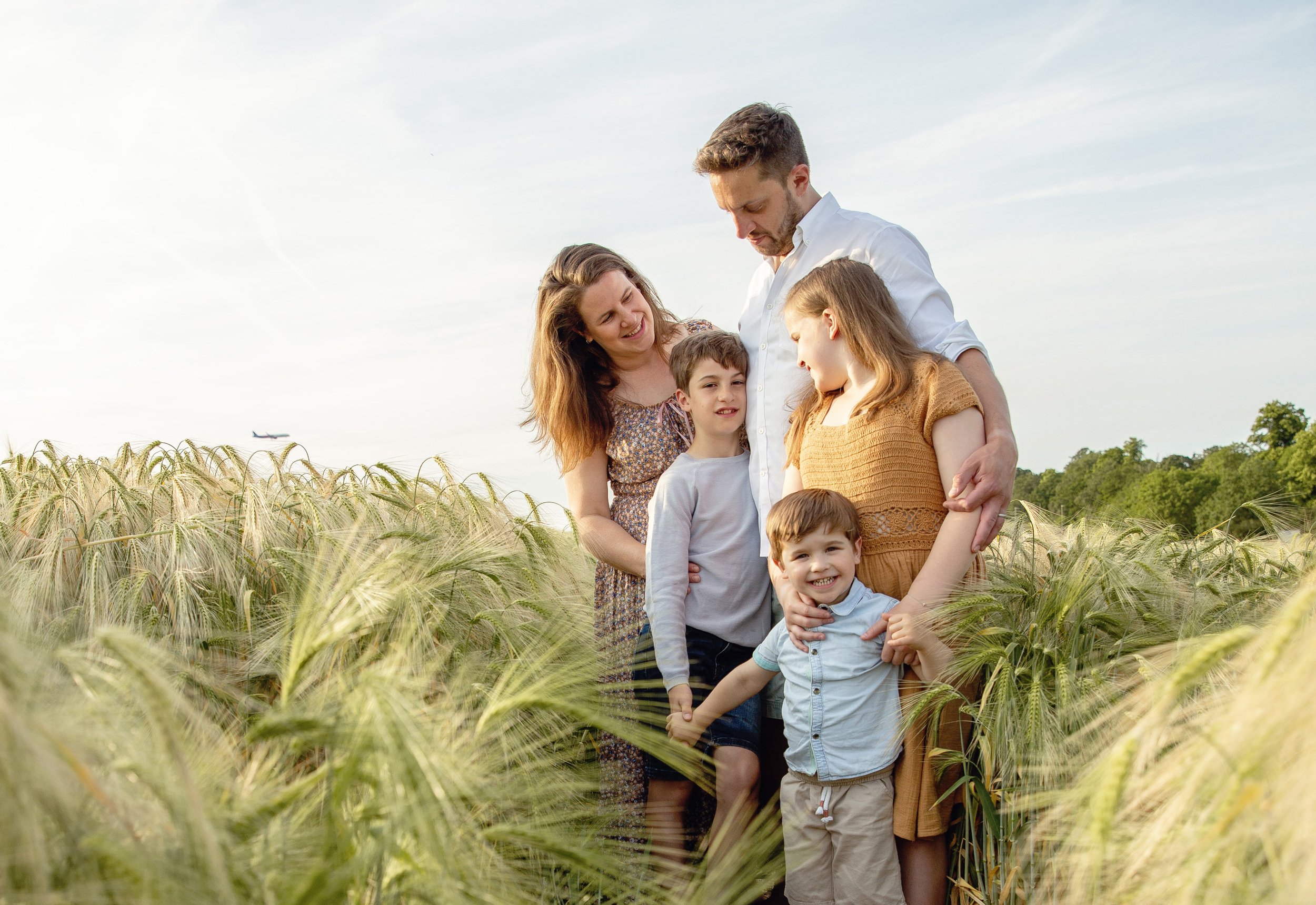 Summer-outdoor-family-portraits-harpenden-hertfordshire-Evie Grace-Photography-.jpg