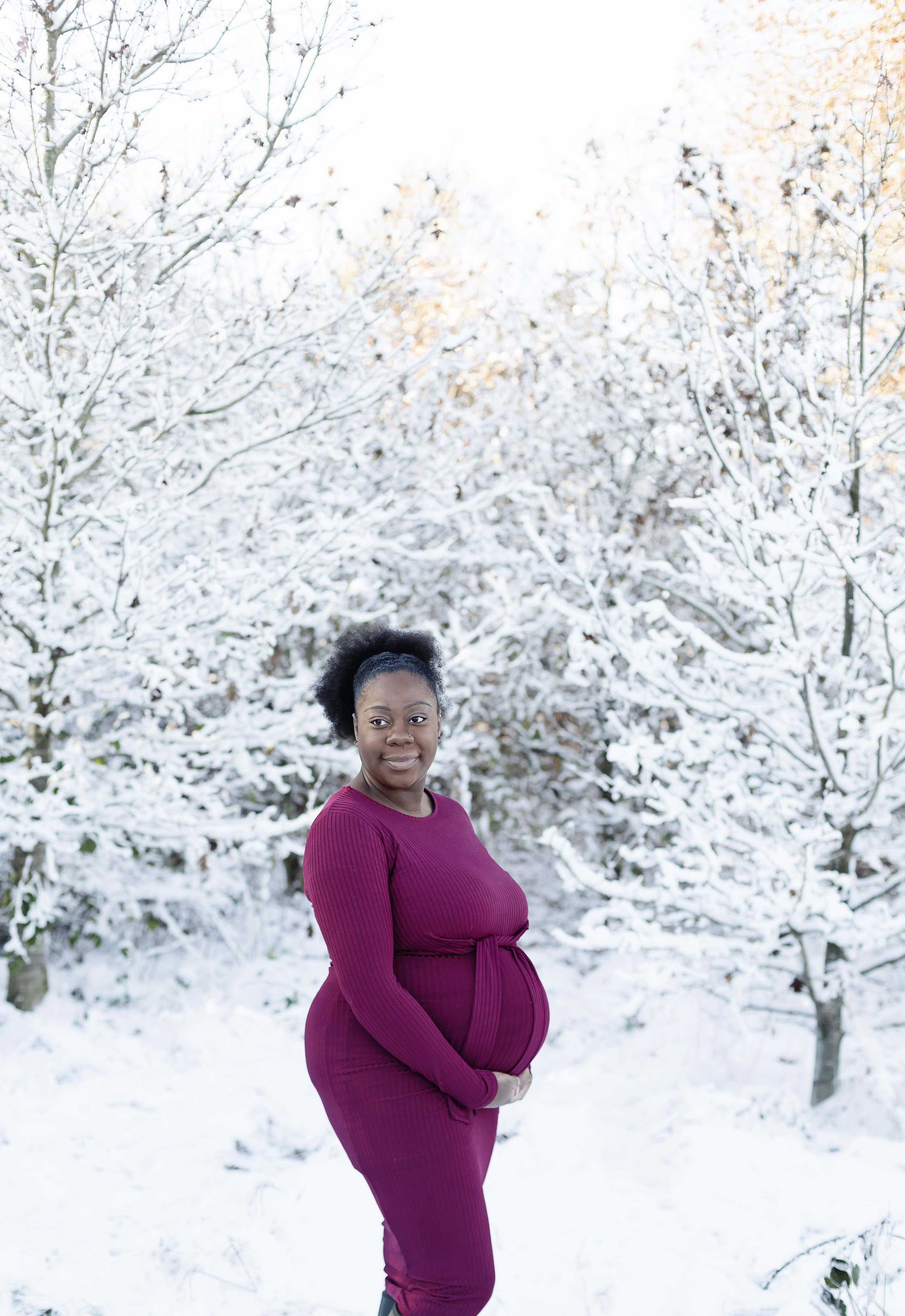 snow-winter-magical-maternity-pregnancy-photographer-hertfordshire-londonEvie-Grace-Photography-IMG_0158.jpg