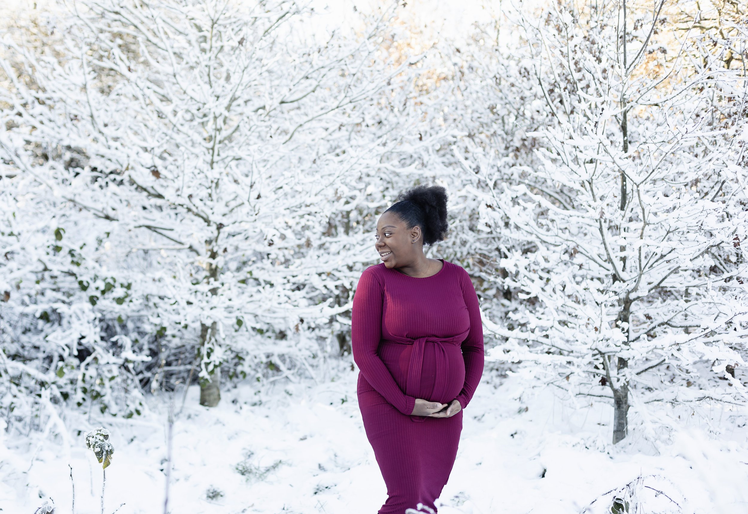 snow-winter-magical-maternity-pregnancy-photographer-hertfordshire-londonEvie-Grace-Photography-IMG_0172.jpg