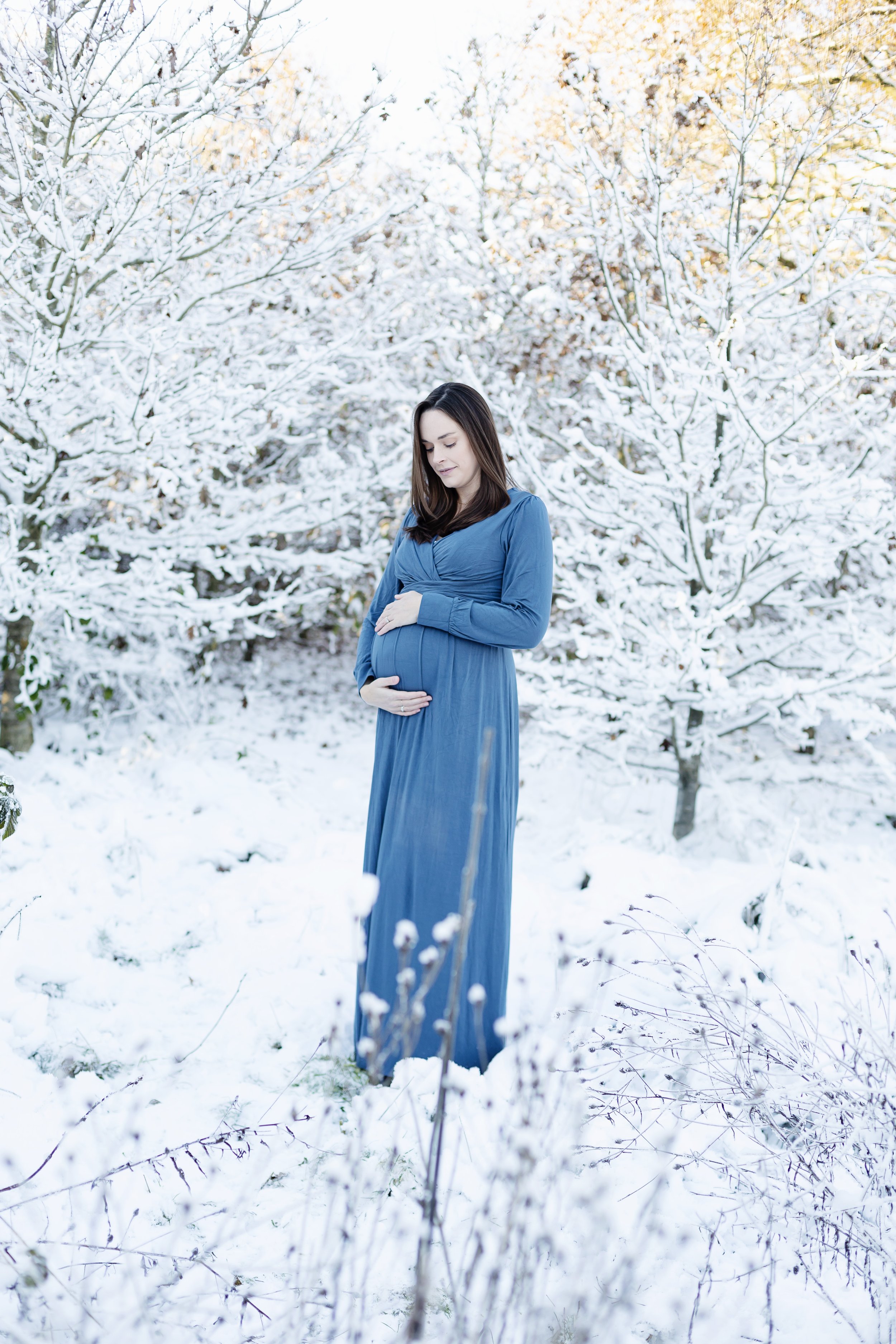 snow-winter-magical-maternity-pregnancy-photographer-hertfordshire-londonEvie-Grace-Photography-IMG_0091.jpg