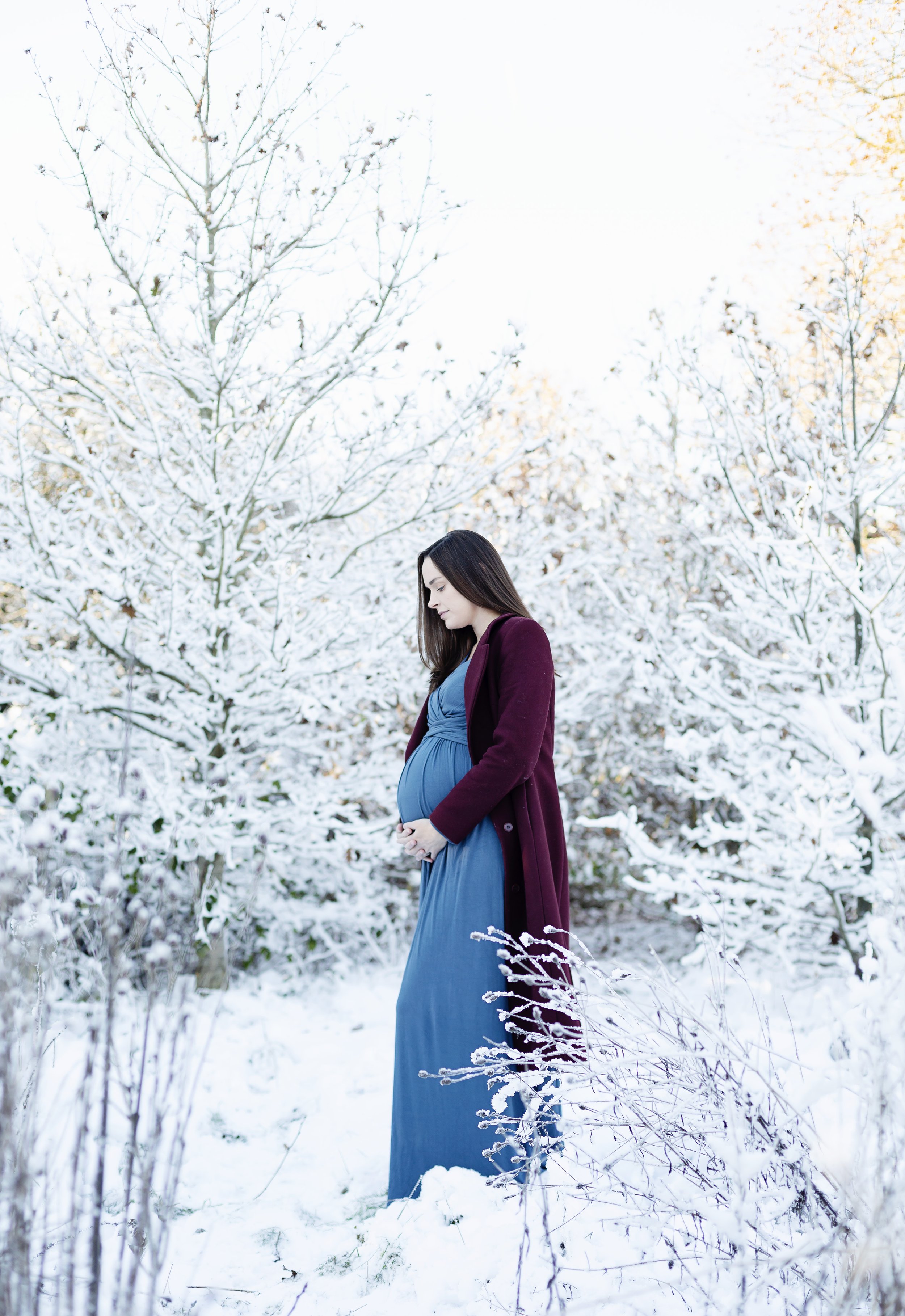 snow-winter-maternity-pregnancy-photographer-hertfordshire-londonEvie-Grace-Photography-IMG_0057.jpg