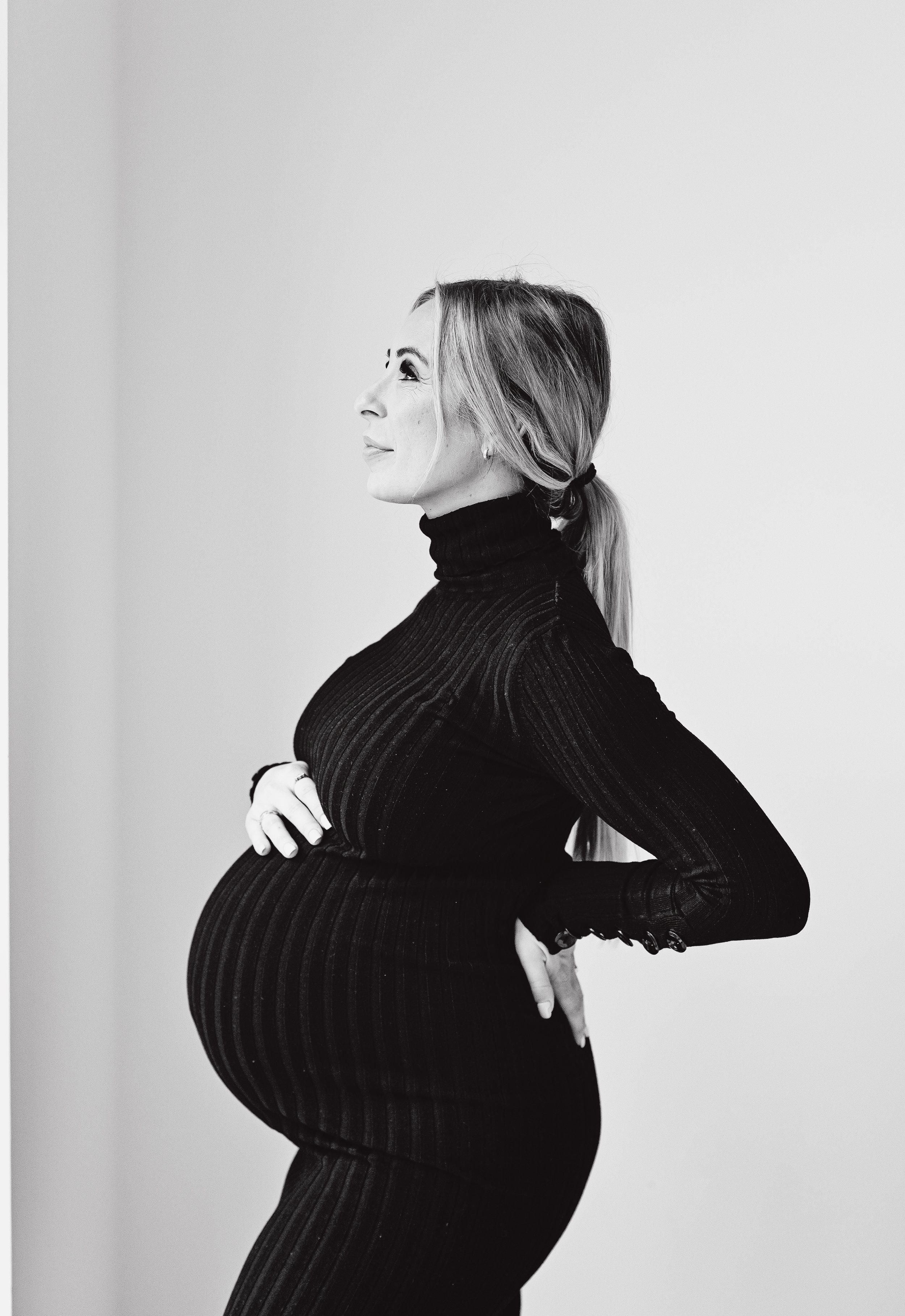 Timeless Pregnancy Portraits