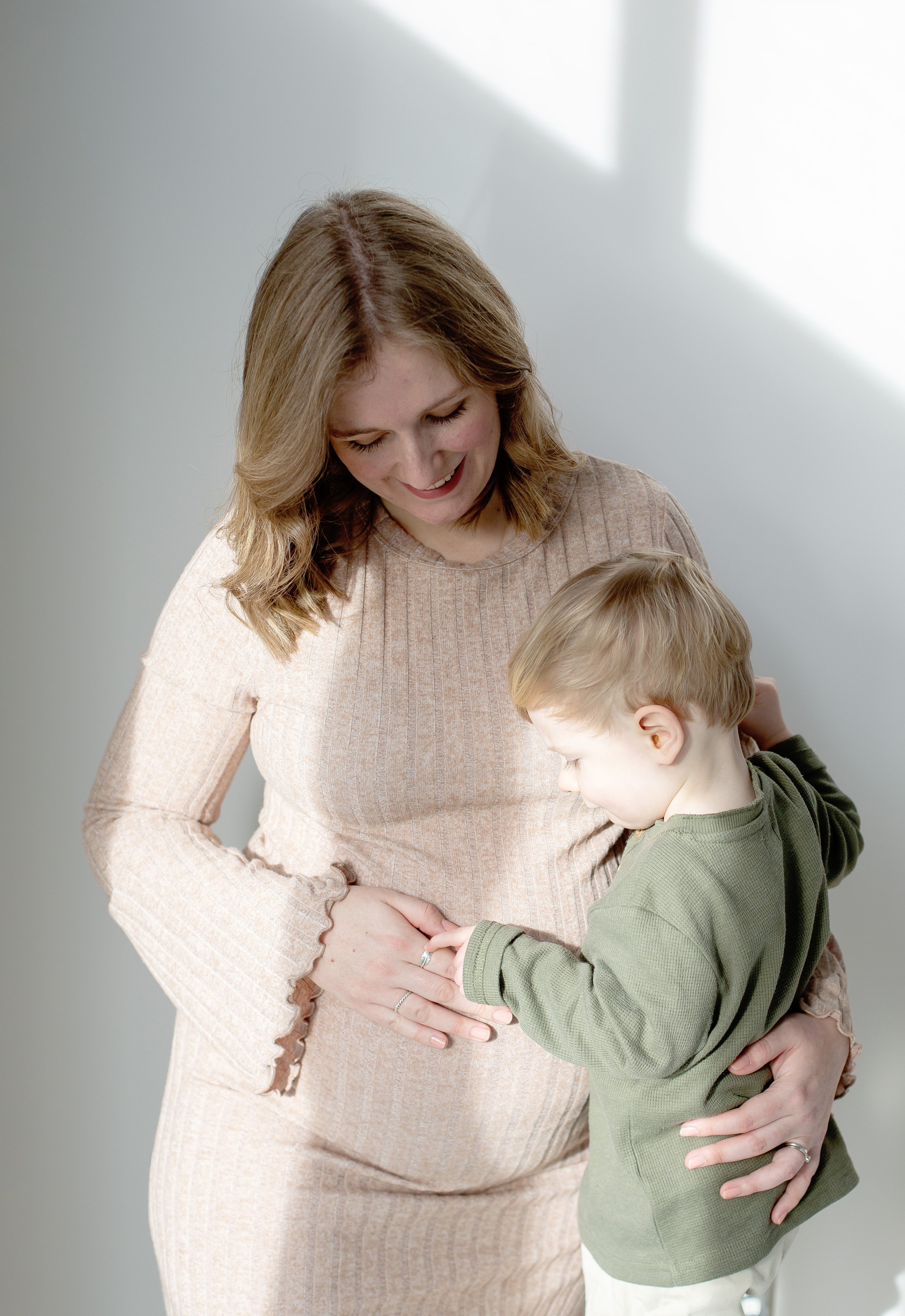 Maternity-Pregnancy-Photographer-Stalbans-Harpenden-London-Evie-Grace-PhotographyEvie-Grace-PhotographyIMG_0857.jpg