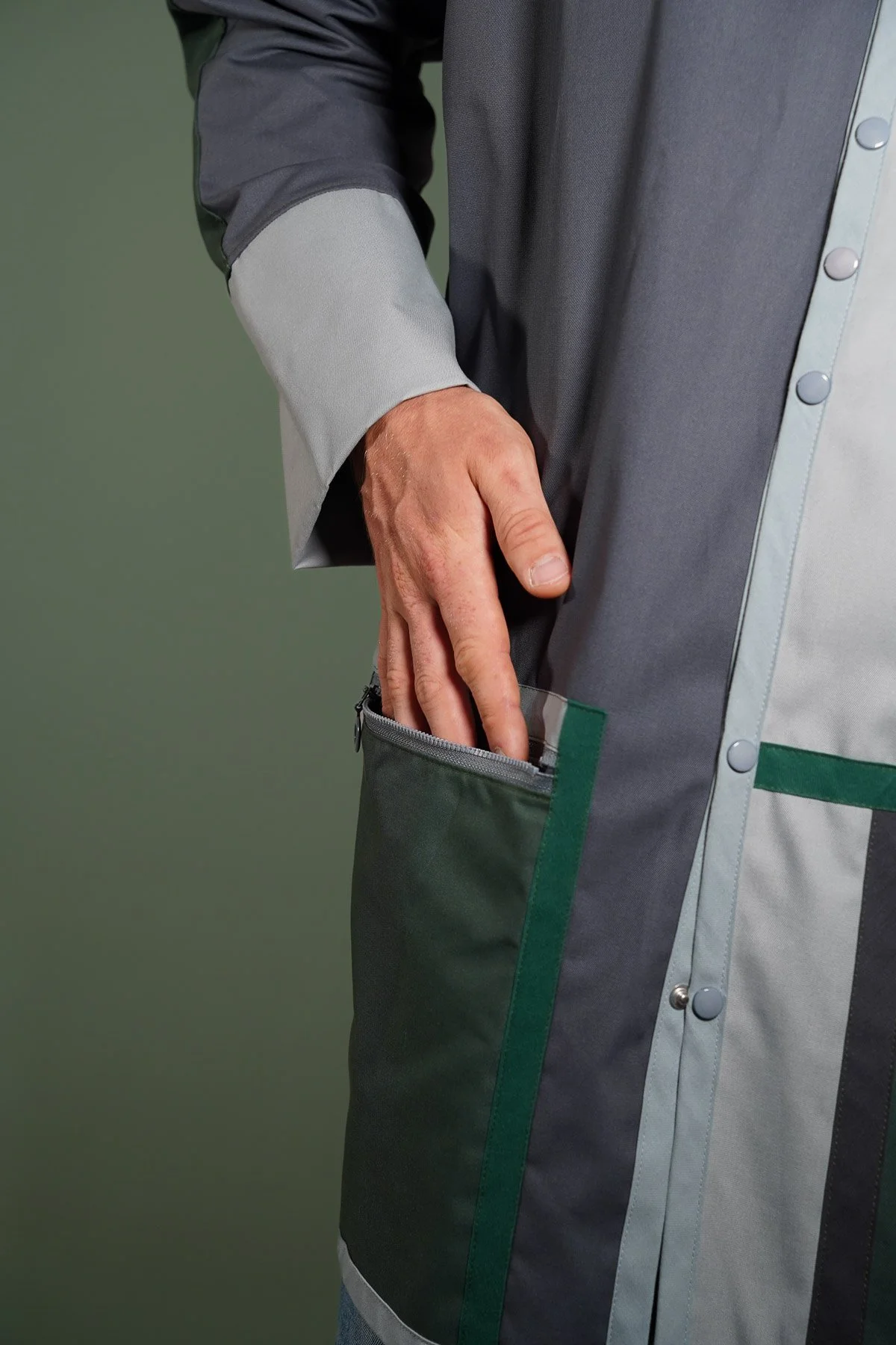 Vetements Joyeux Coupe-vents Imperméables Kazan Homme Lichen-9.jpg