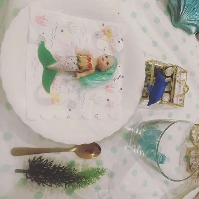 5th birthday celebration for my baby girl. With couriers delayed everywhere during lockdown and her present still on the way, I dived in to the depths of our attic to find these treasures to surprise her on the morning!  #mermaidpartydecorations #mermaidpartyideas #mermaidstyle #mermaidbirthday