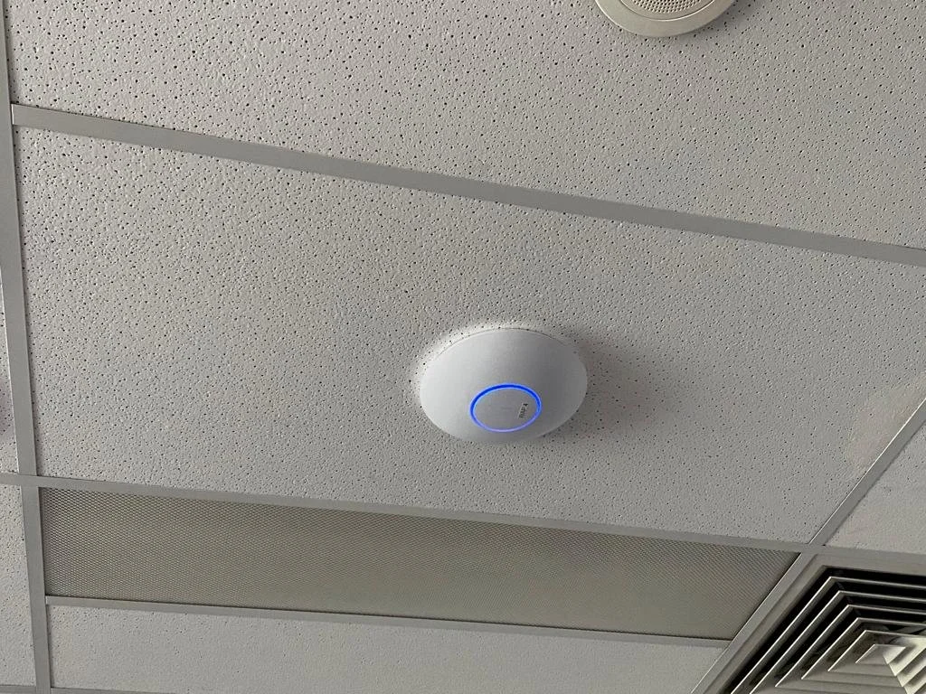 Seamless Commercial Wi-Fi Installation with Ubiquiti UniFi