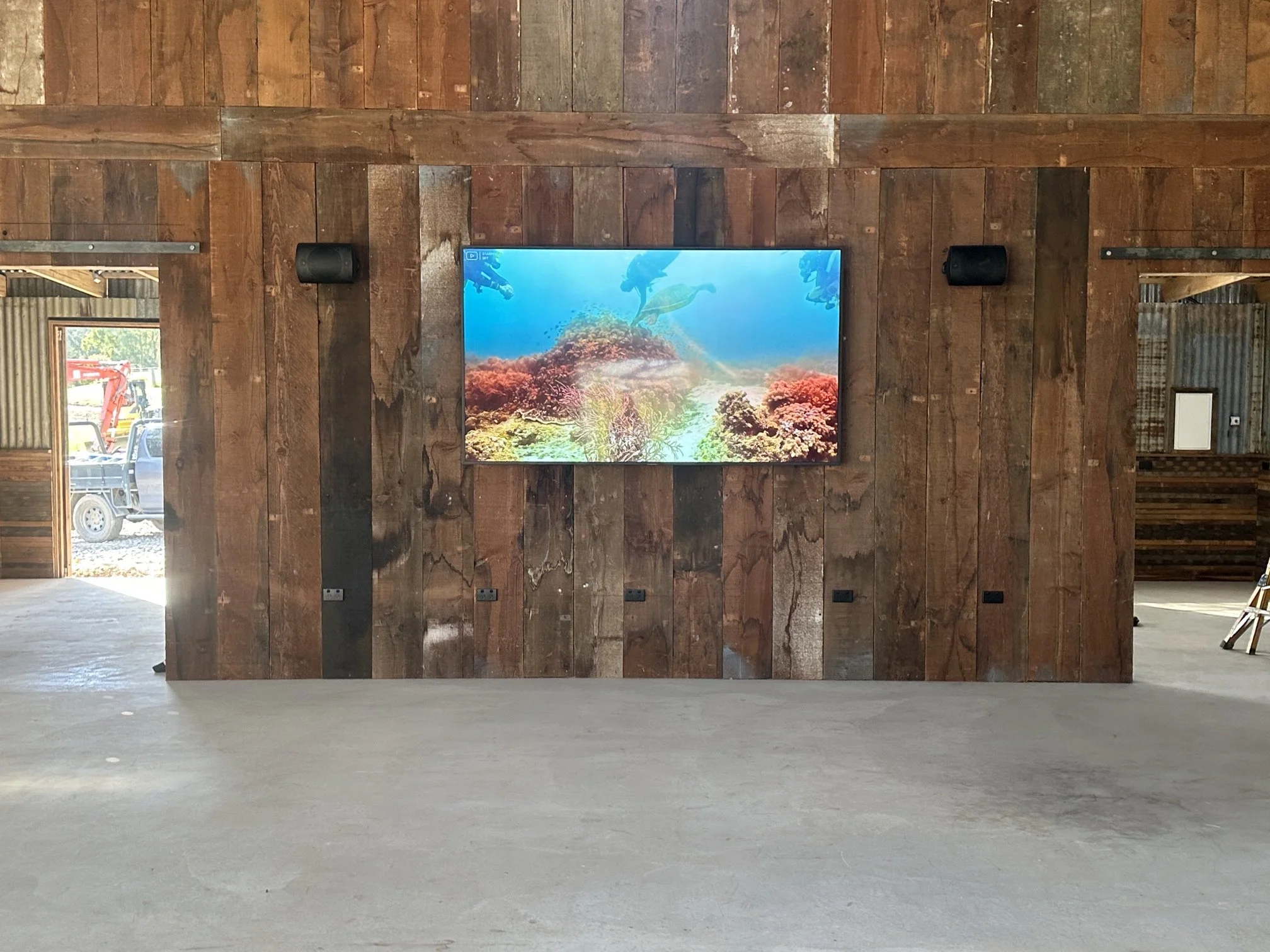 98” Pavilion TV &amp; Sonos Audio Installation in Greensborough