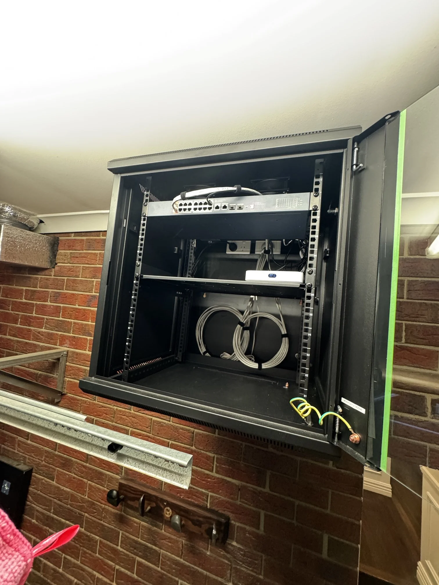 Doncaster Home Wi-Fi &amp; Network Upgrade with UniFi U7 Pro Access Points