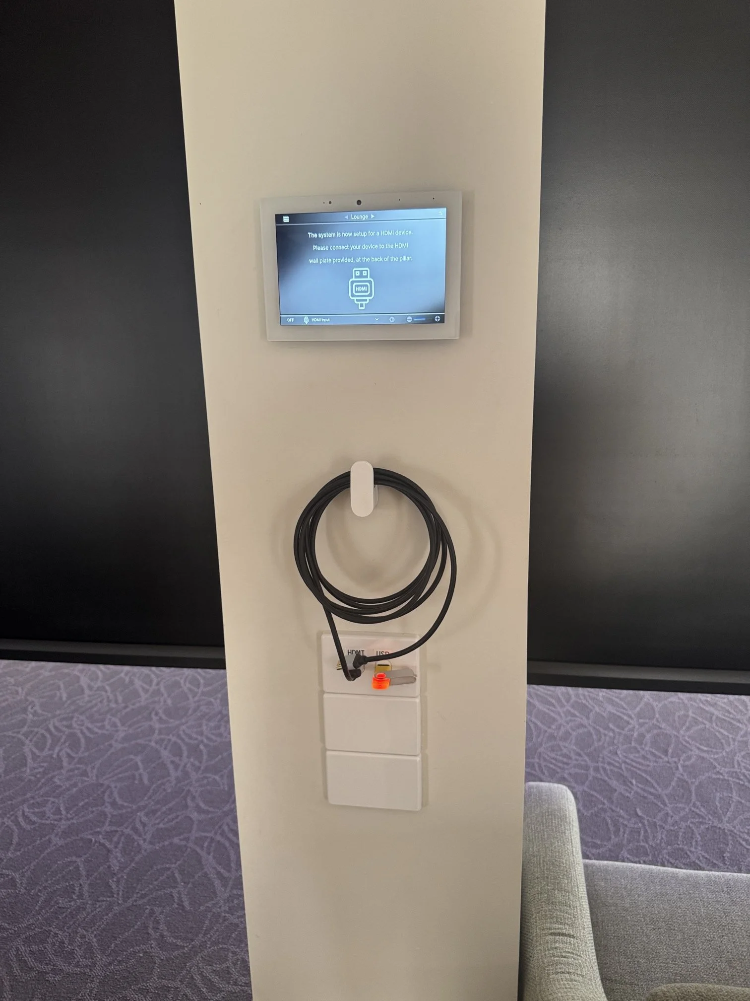 theatre project set up hub cable and connect.jpg