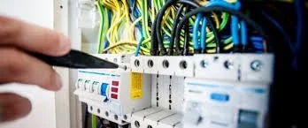 SEGURIDAD Y EFICIENCIA, DOS CARACTERISTICAS DE UN CUADRO ELÉCTRICO BIEN INSTALADO.