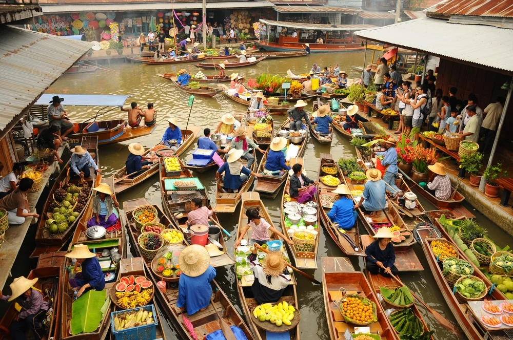 bangkok-market-75807049.jpg