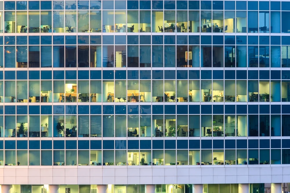 big-office-lights-97636325.jpg