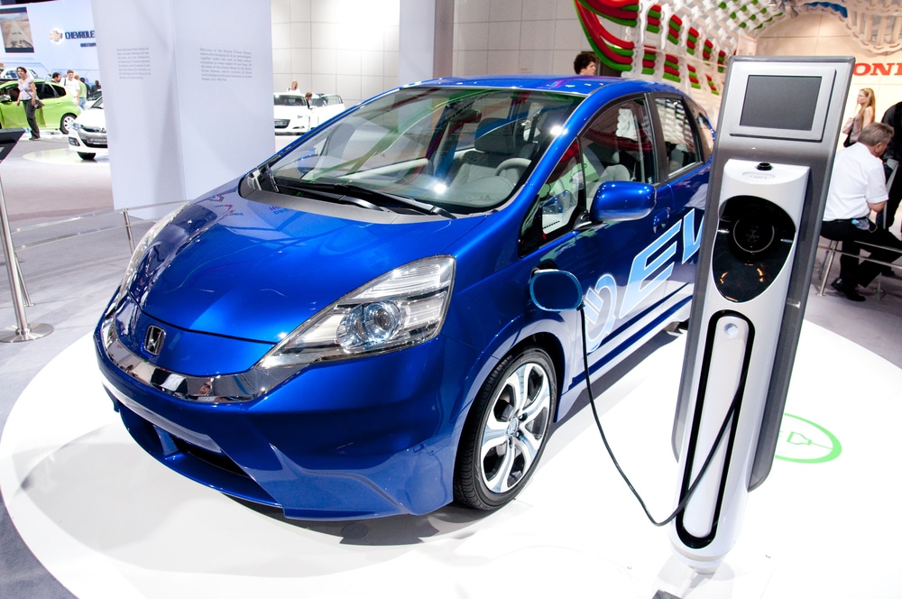 hybrid-car-87714013.jpg