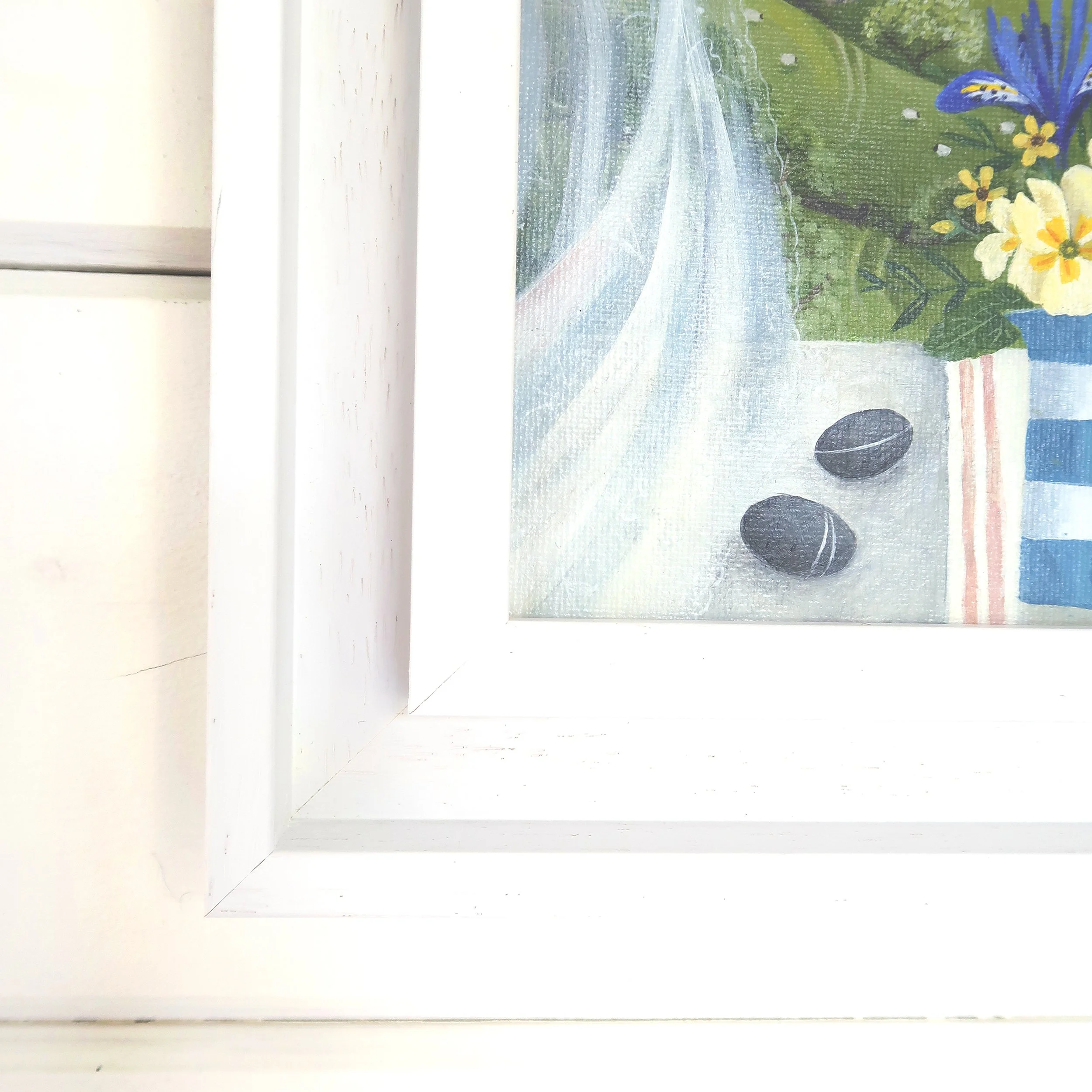 Spring Posy Front Corner Frame View.jpg