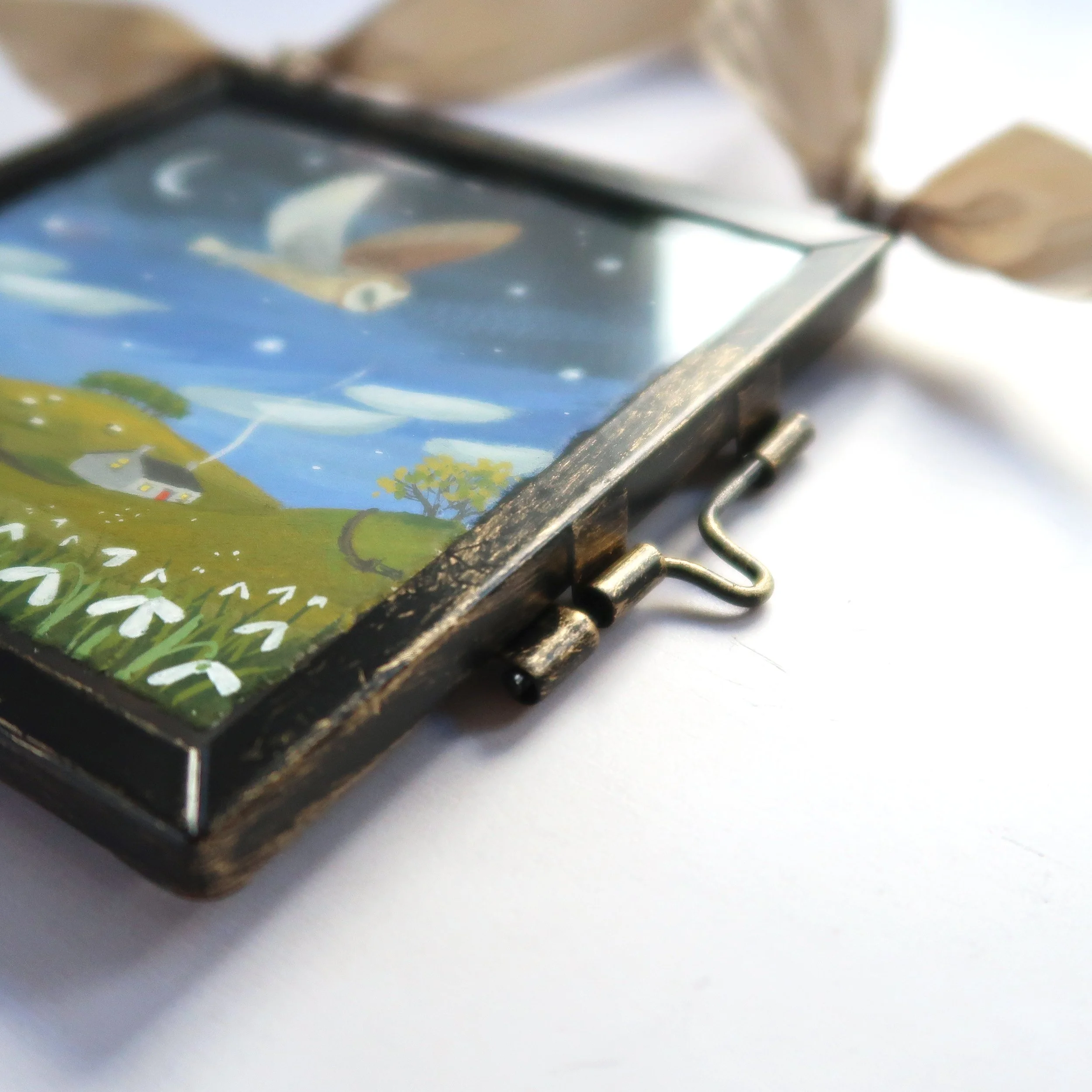 Ostara Frame Detail.jpg