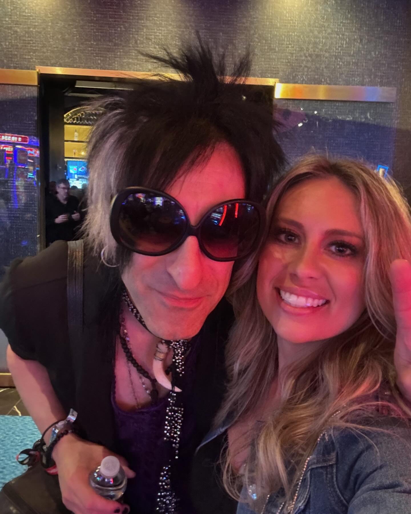 So nice hanging with @jackybambam933 and getting to talk about the Muscle Shoals music scene 💫

Listening to Jacky Bam Bam on @933wmmr Philadelphia was truly a pivotal moment in my life, it led to my eventual career choice. My Dad used to always hav
