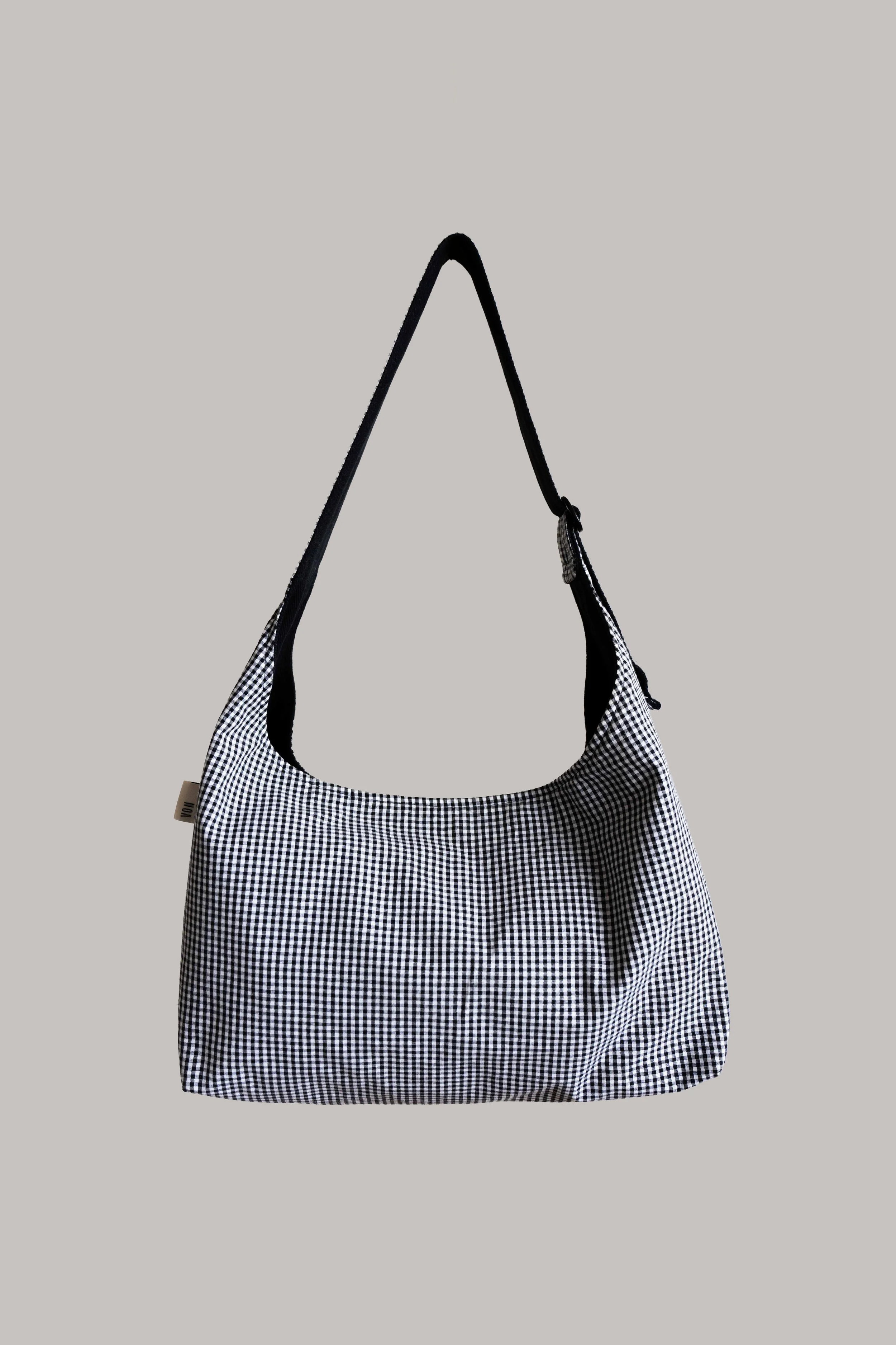 Hobo Bag schwarz-weiß kariert