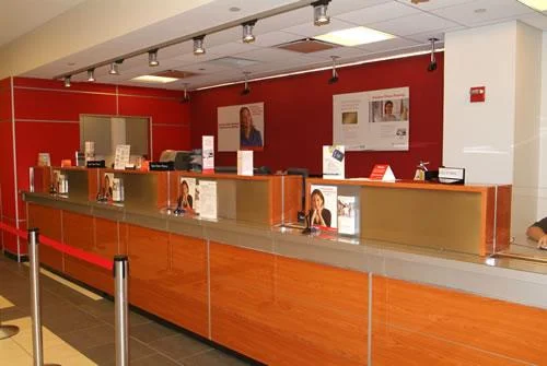SOVEREIGN BANK TELLER COUNTER 1.jpg