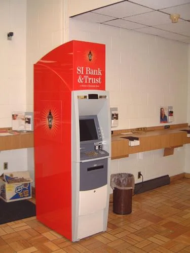 STATEN ISLAND BANK-TRUST OPTIVA 520 ATM KIOSK.jpg