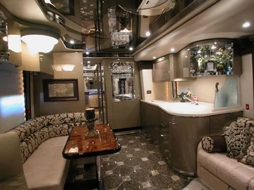 LUXURY COACH INTERIOR 022_tif.jpg