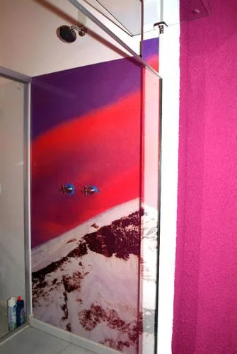 SHOWER SURROUND SAO PAOLO BRASIL  DETAIL 2.jpg