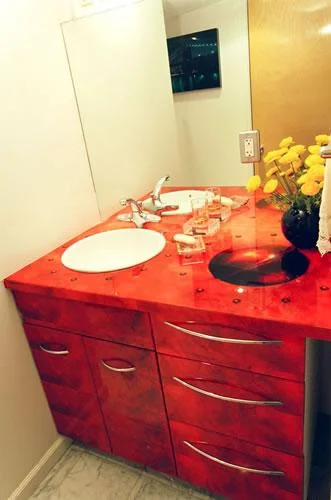 BATHROOM COUNTER WITH COMPUTER GENERATED IMAGE_tif_jpg.jpg