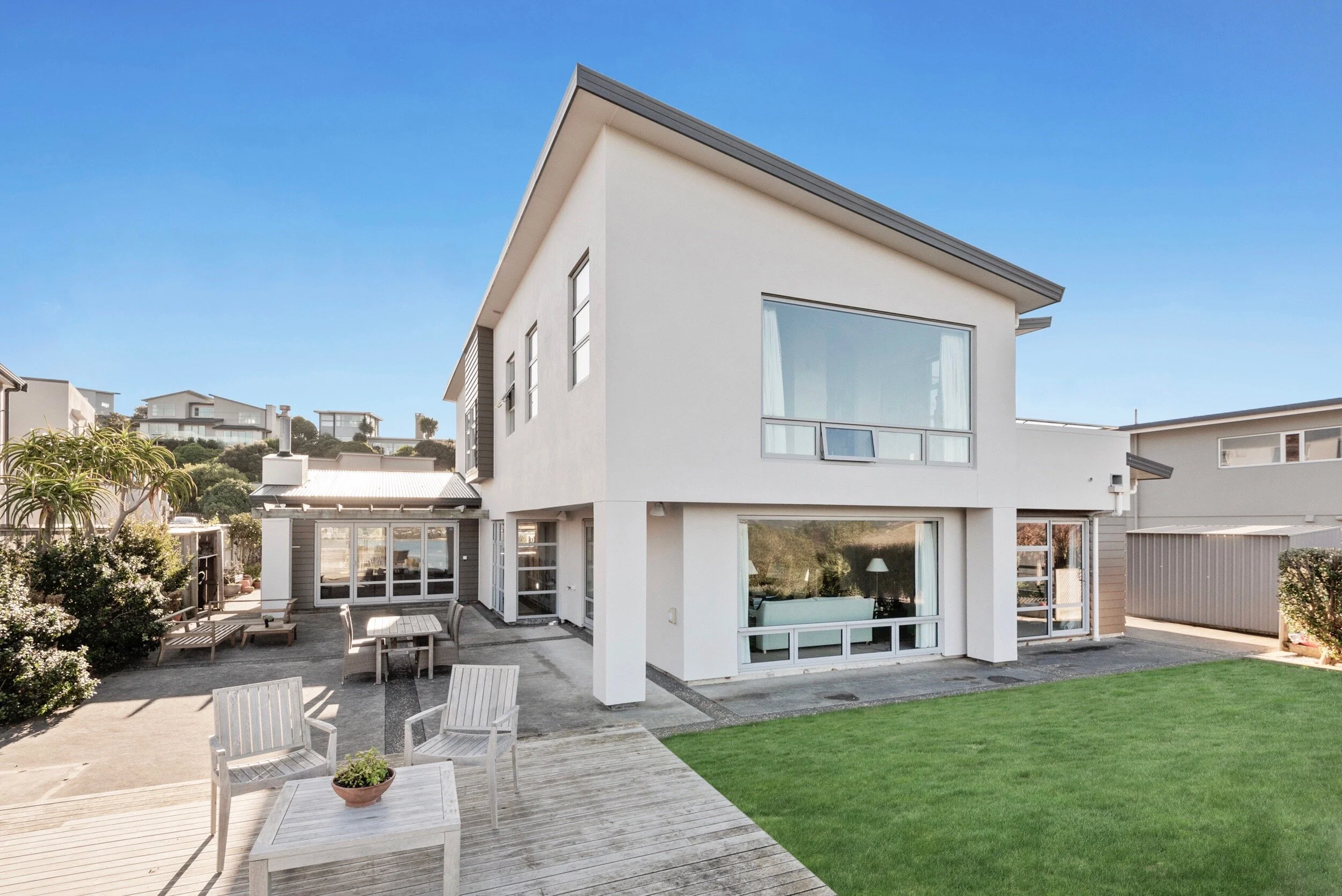 8 Saint Austell Close-003 2.jpg