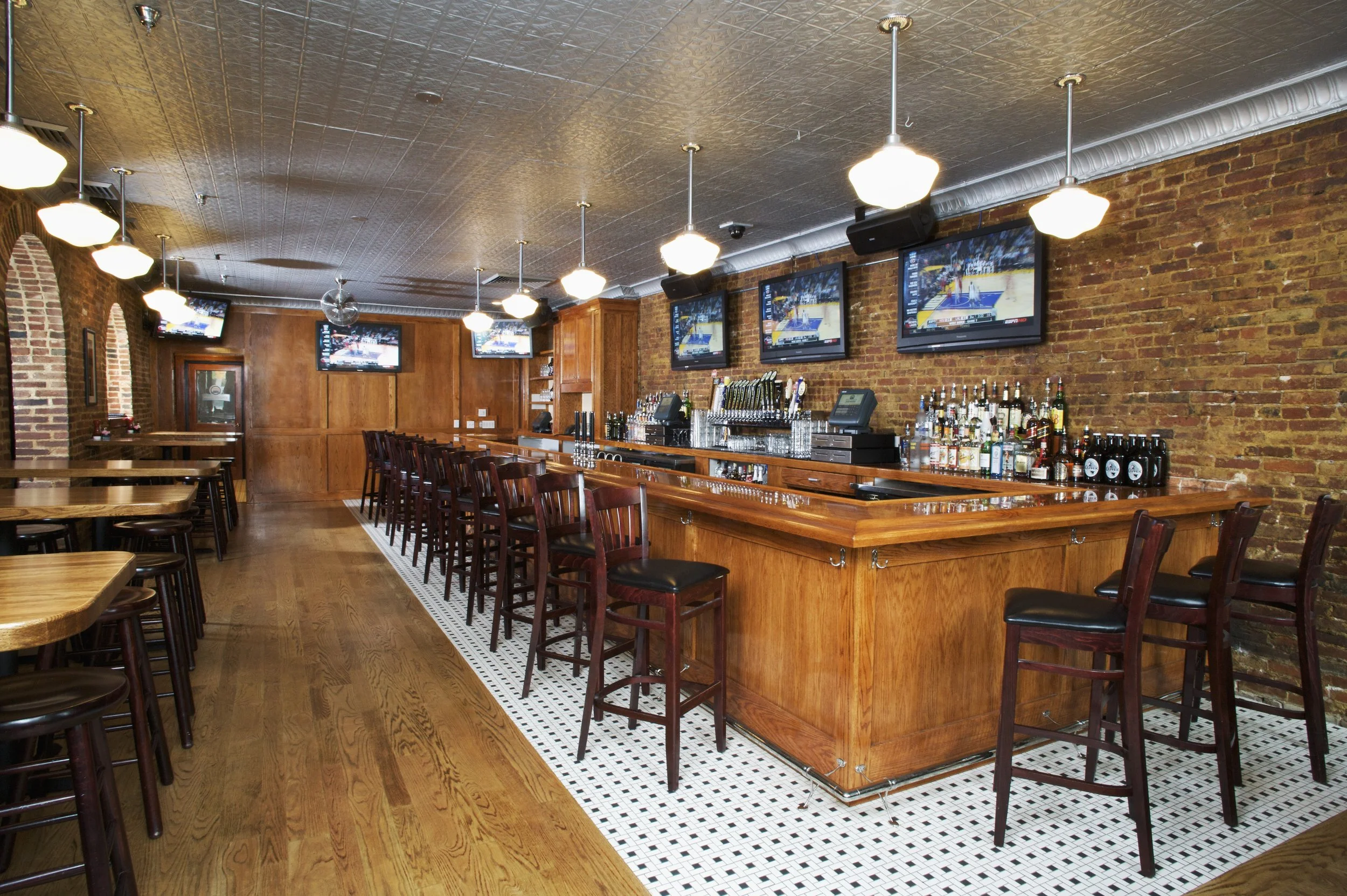 Gallery — — Pratt Street Ale House