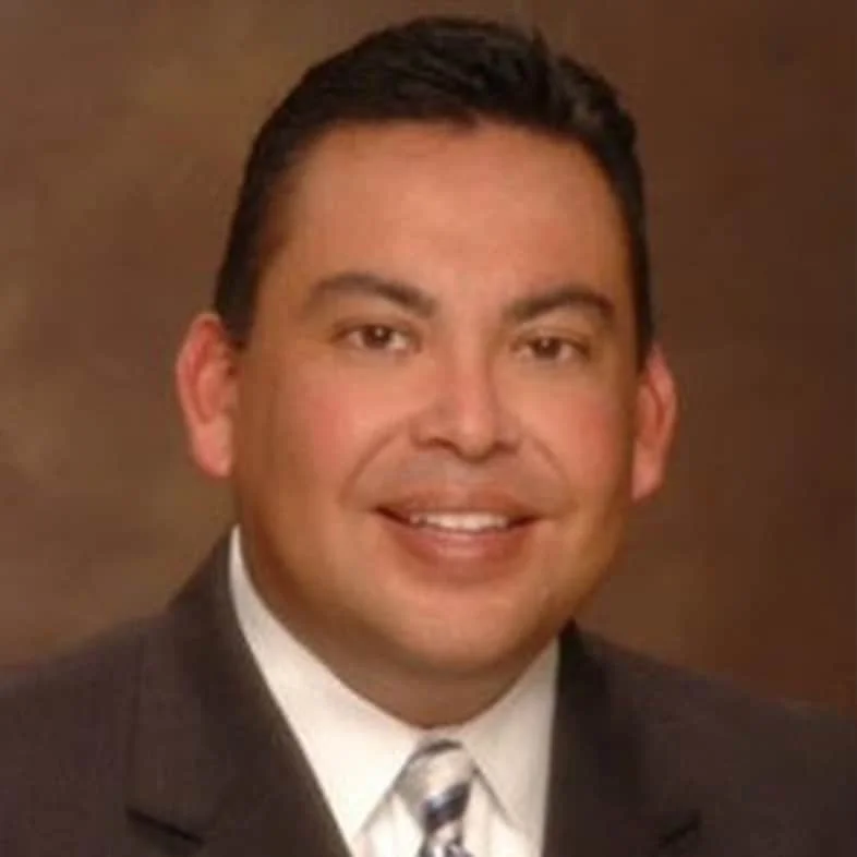 Moises-Almendariz.jpg