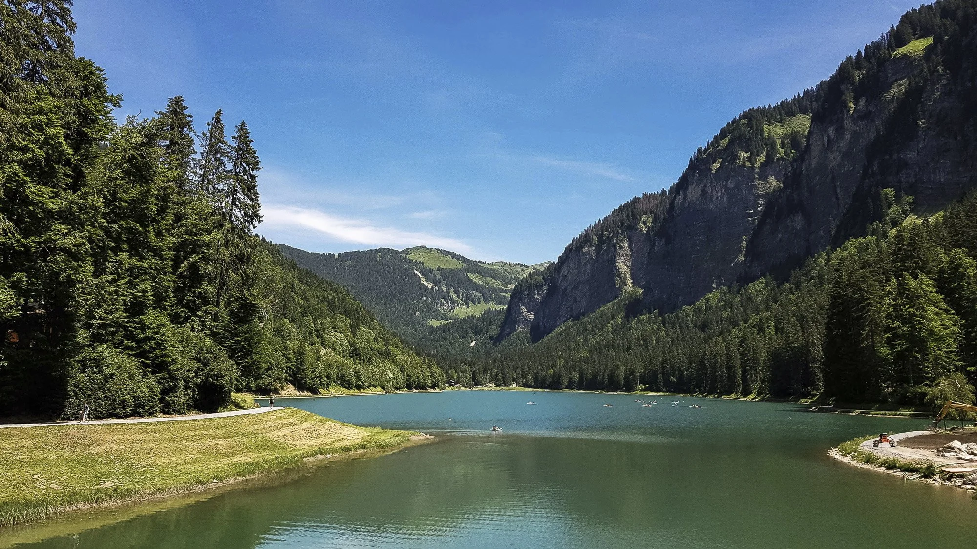 miles-iwes-HKmAtPHRemA-unsplash.jpg
