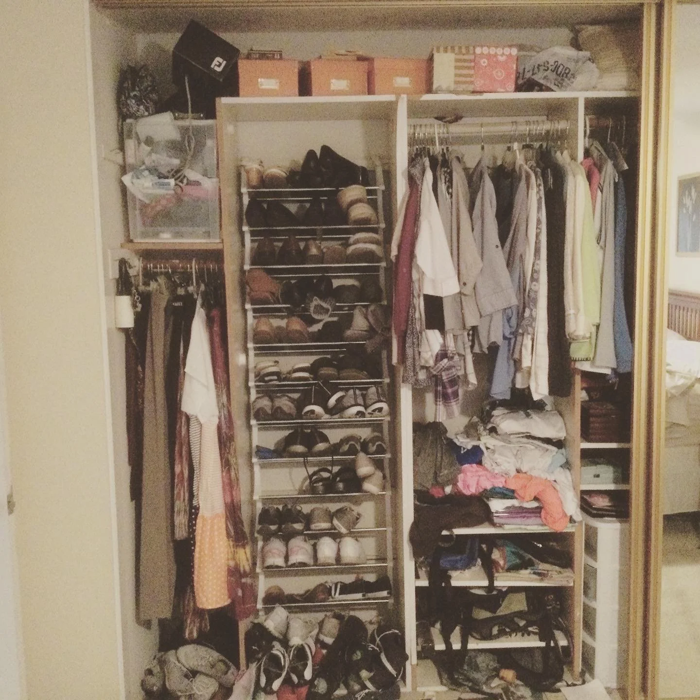 BEDROOM CLOSET : BEFORE