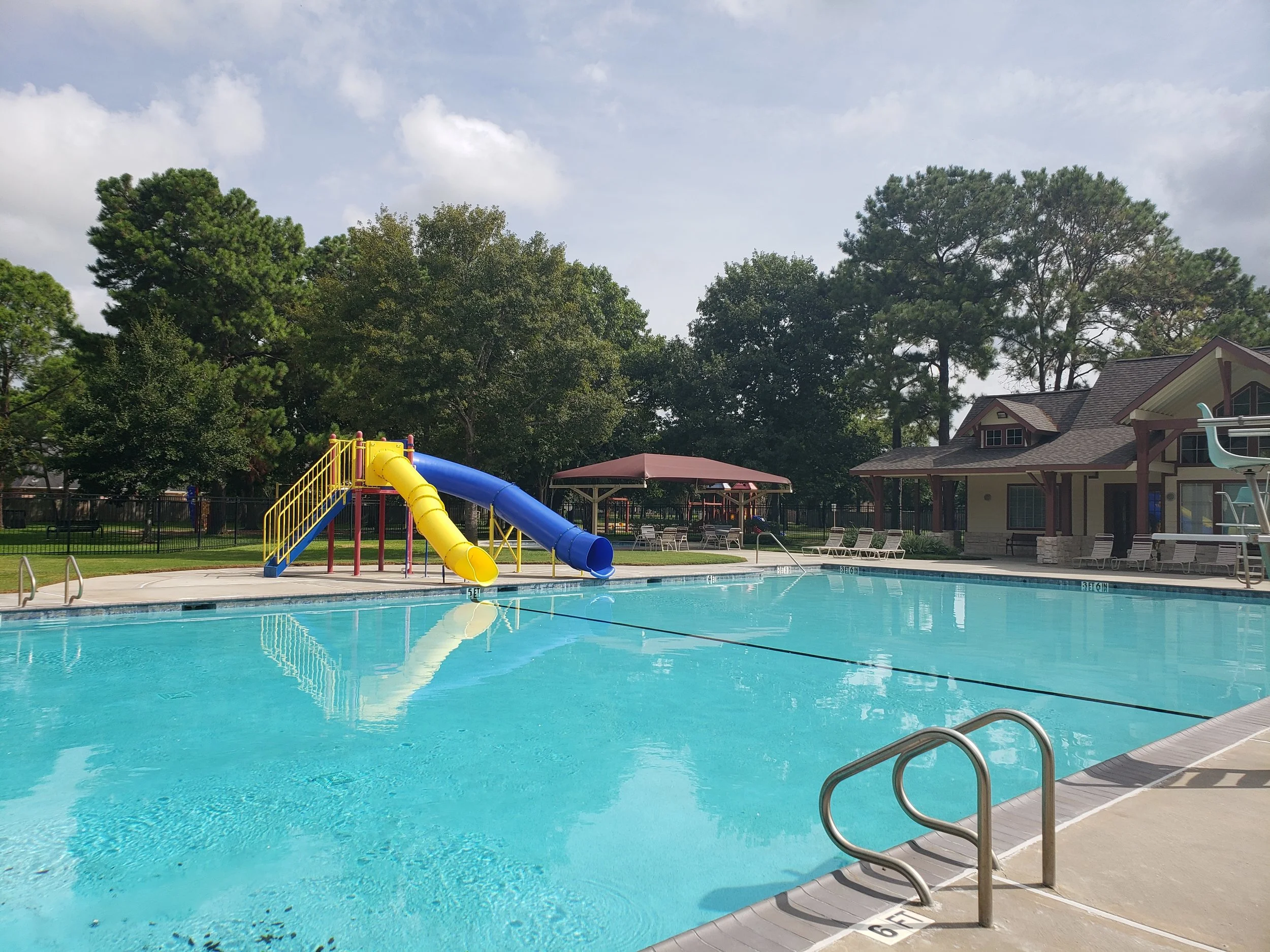 Pools/Splash Pads — Fairfield Athletic Club