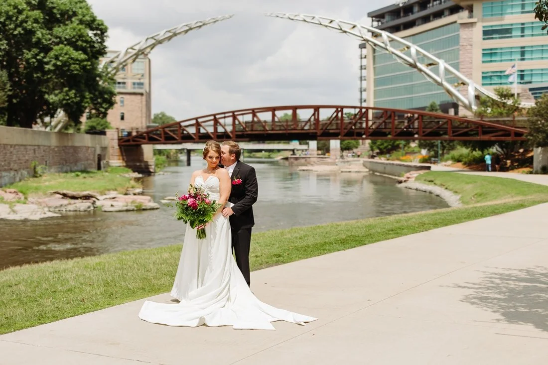 Monick-Yards-SD-Wedding_0015.jpg