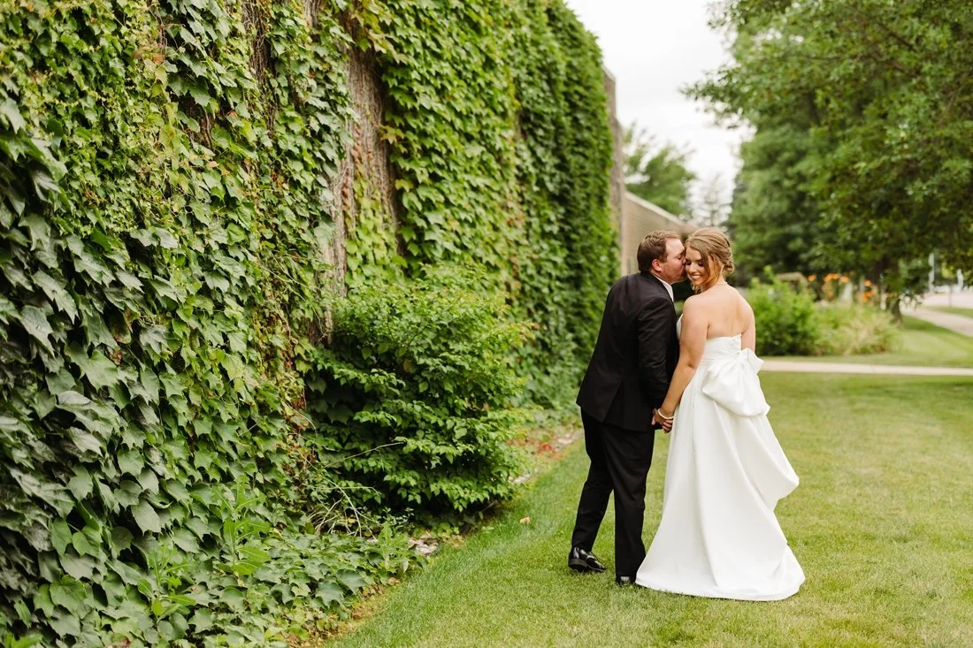 Monick-Yards-SD-Wedding_0020.jpg